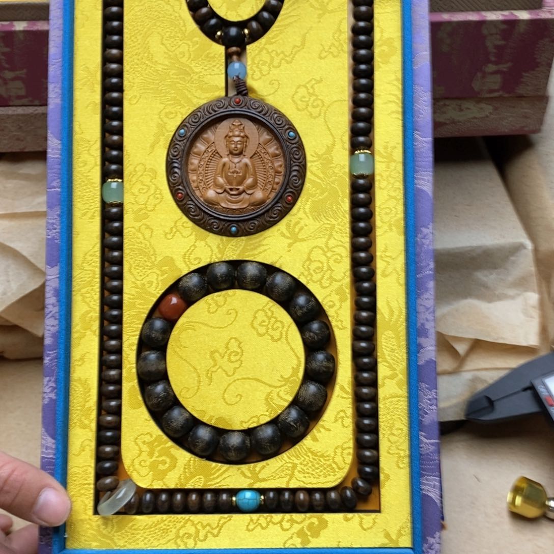 大叶紫檀（黑酸枝木类）