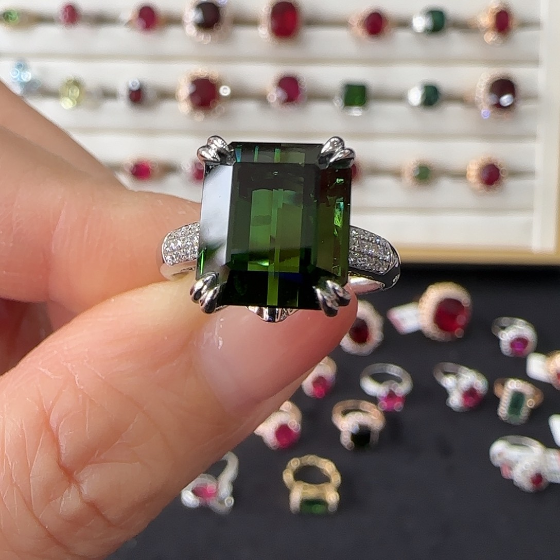 碧玺戒指18K金镶嵌7.2ct