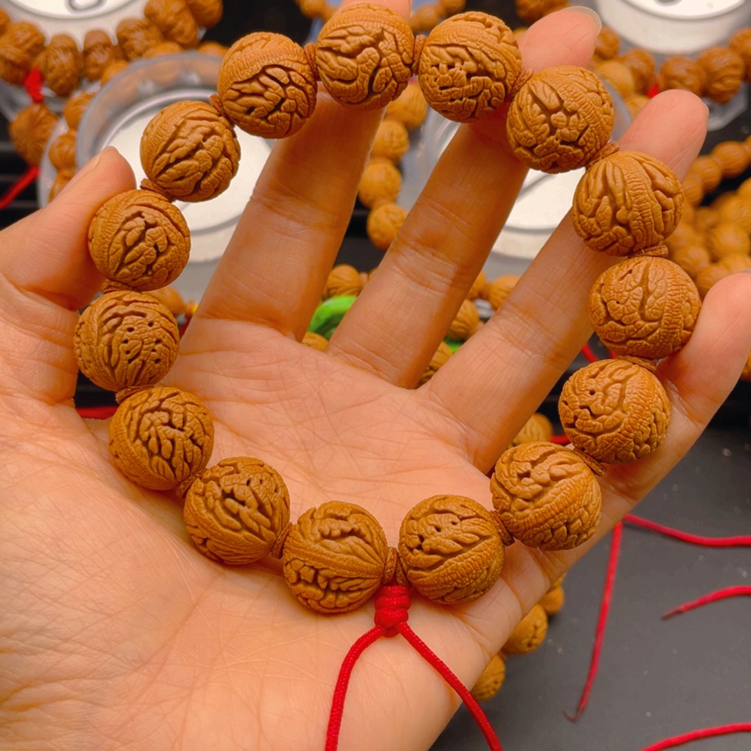 -***了桃核吊坠见健健康康平平安安9