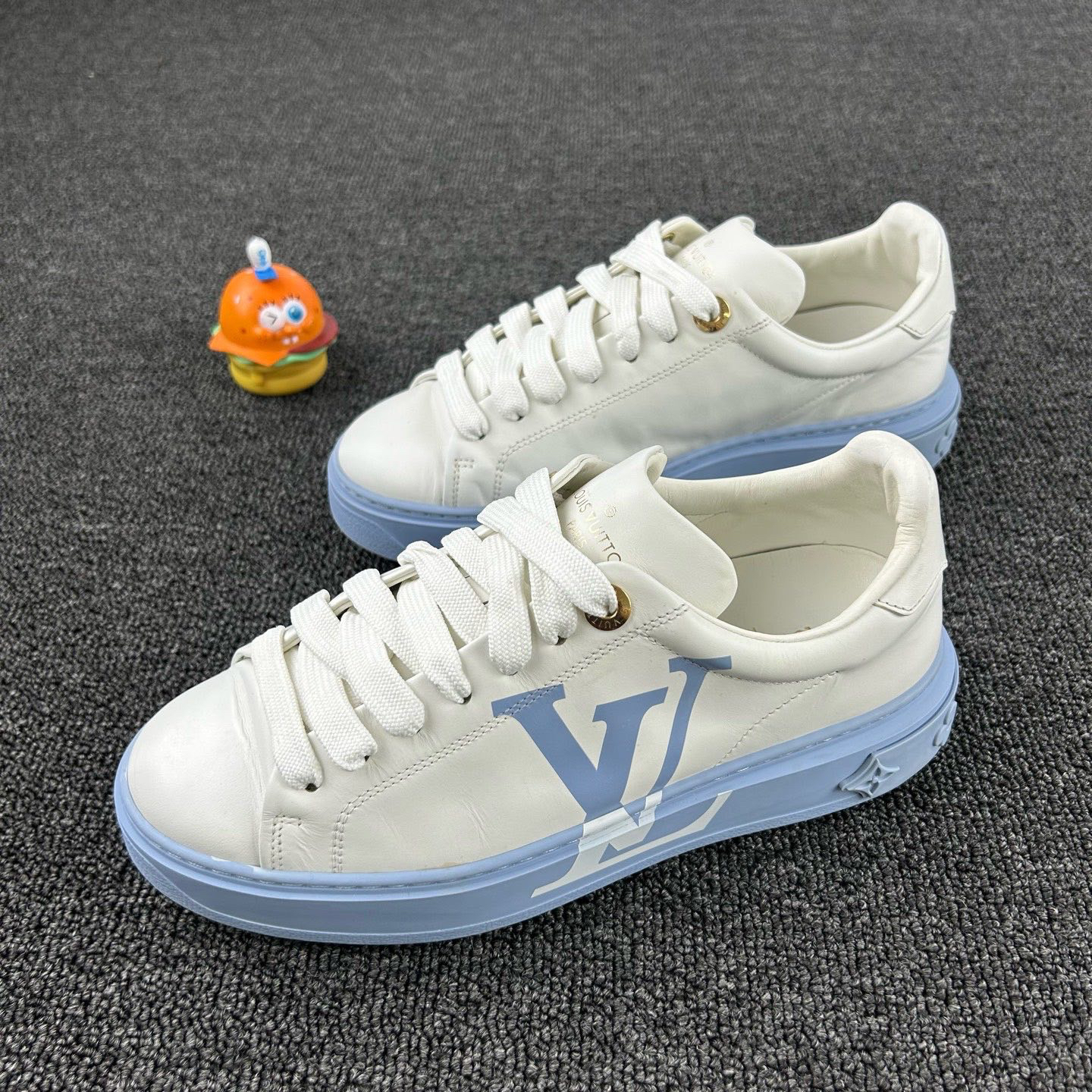95新 LouisVuitton/路易威登 蓝色松糕鞋 35.5码 Logo时尚HB3432
