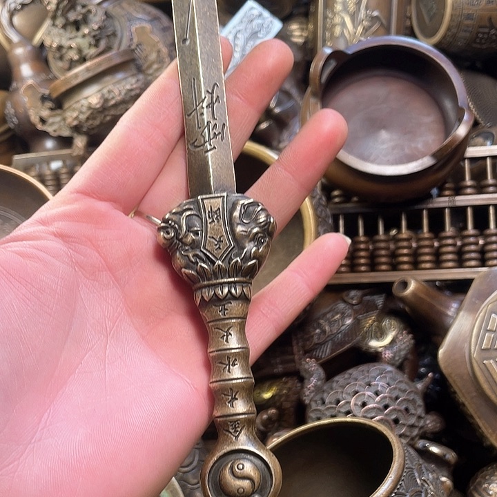 诚信经营铜器摆件