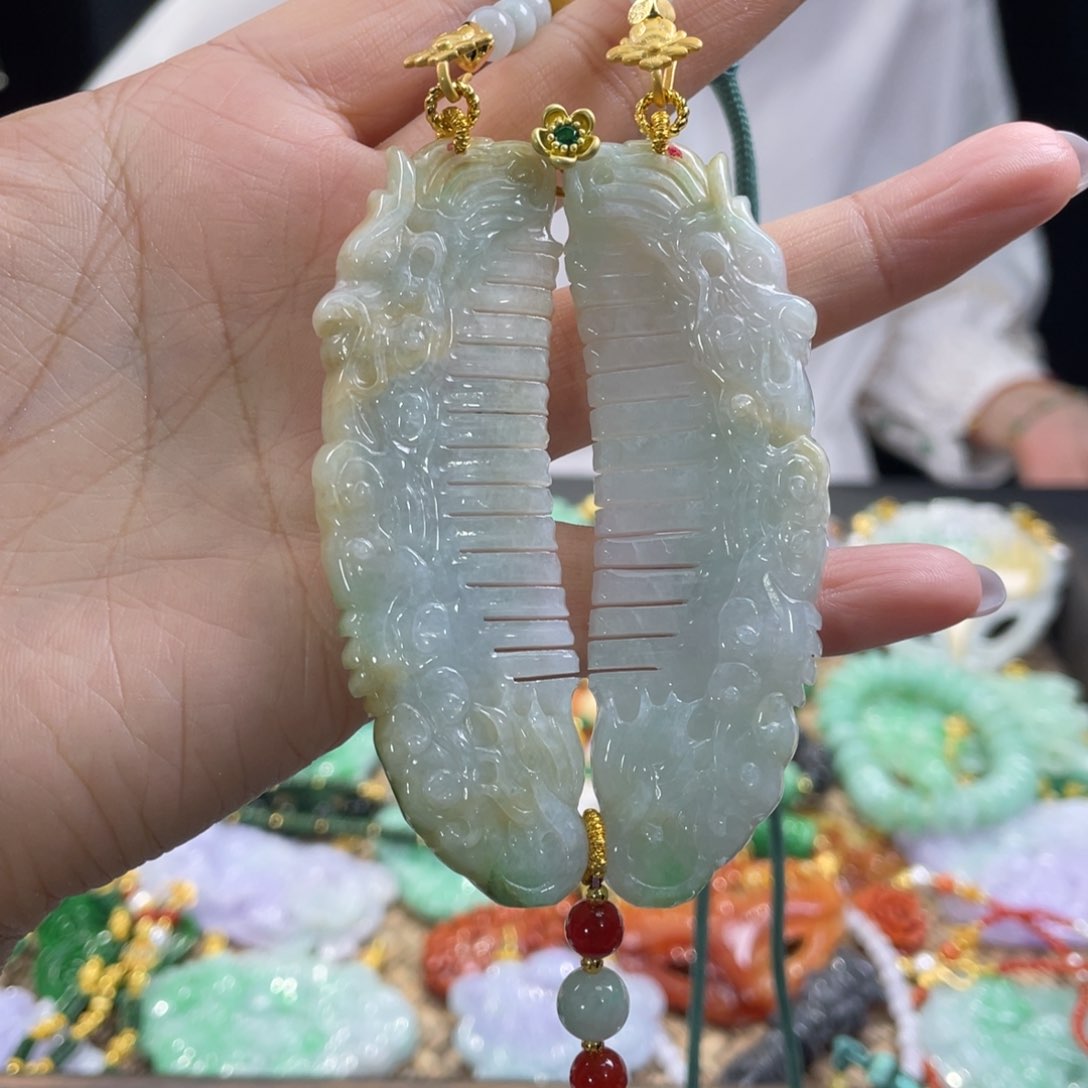 翡翠颈饰未镶嵌代编织