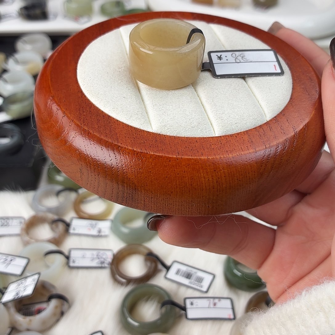 和田玉（糖玉）未镶嵌戒指Q43浅糖圆切内径16.8港码14