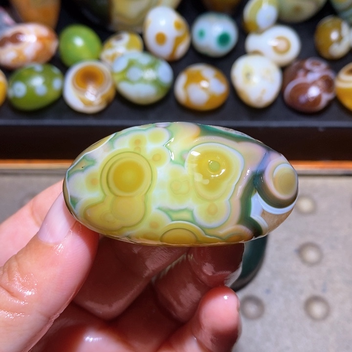 玛瑙/玉髓未镶嵌珠宝半成品