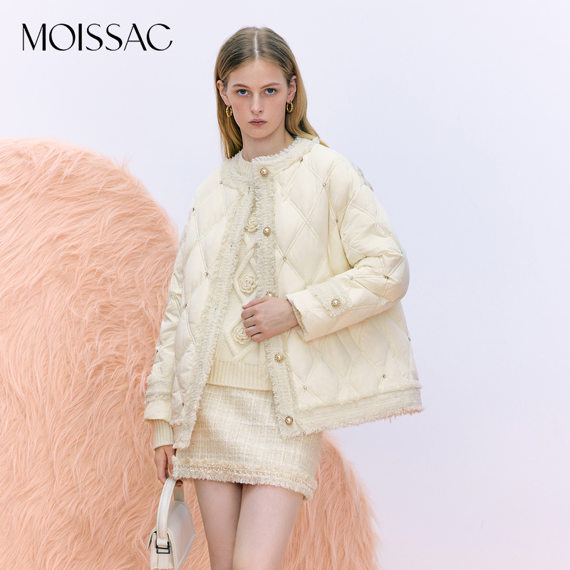 【达人专享】MOISSAC摩萨克冬浪漫菱格纹香风时尚轻暖短款羽绒服
