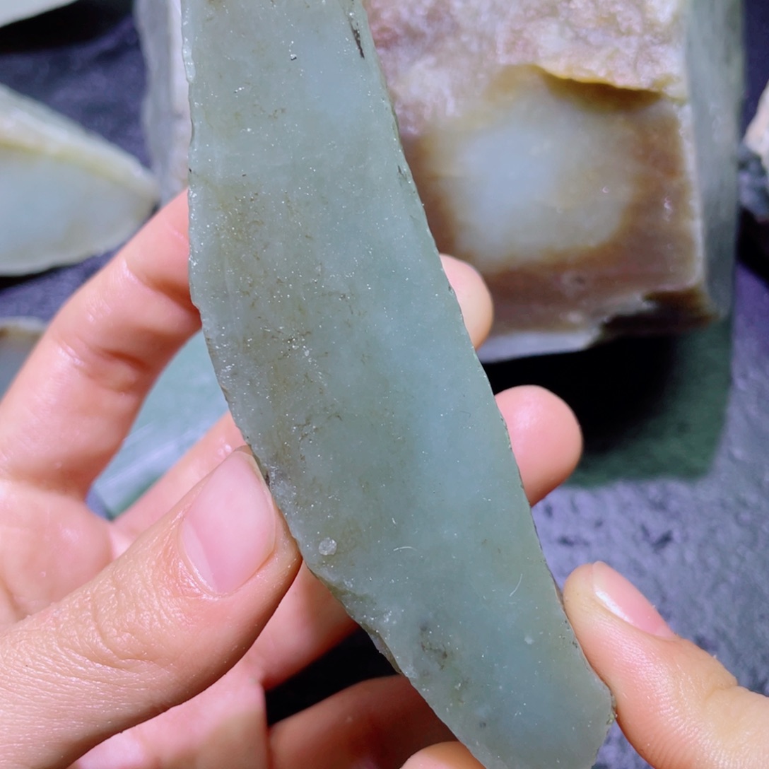 和田玉未镶嵌珠宝半成品