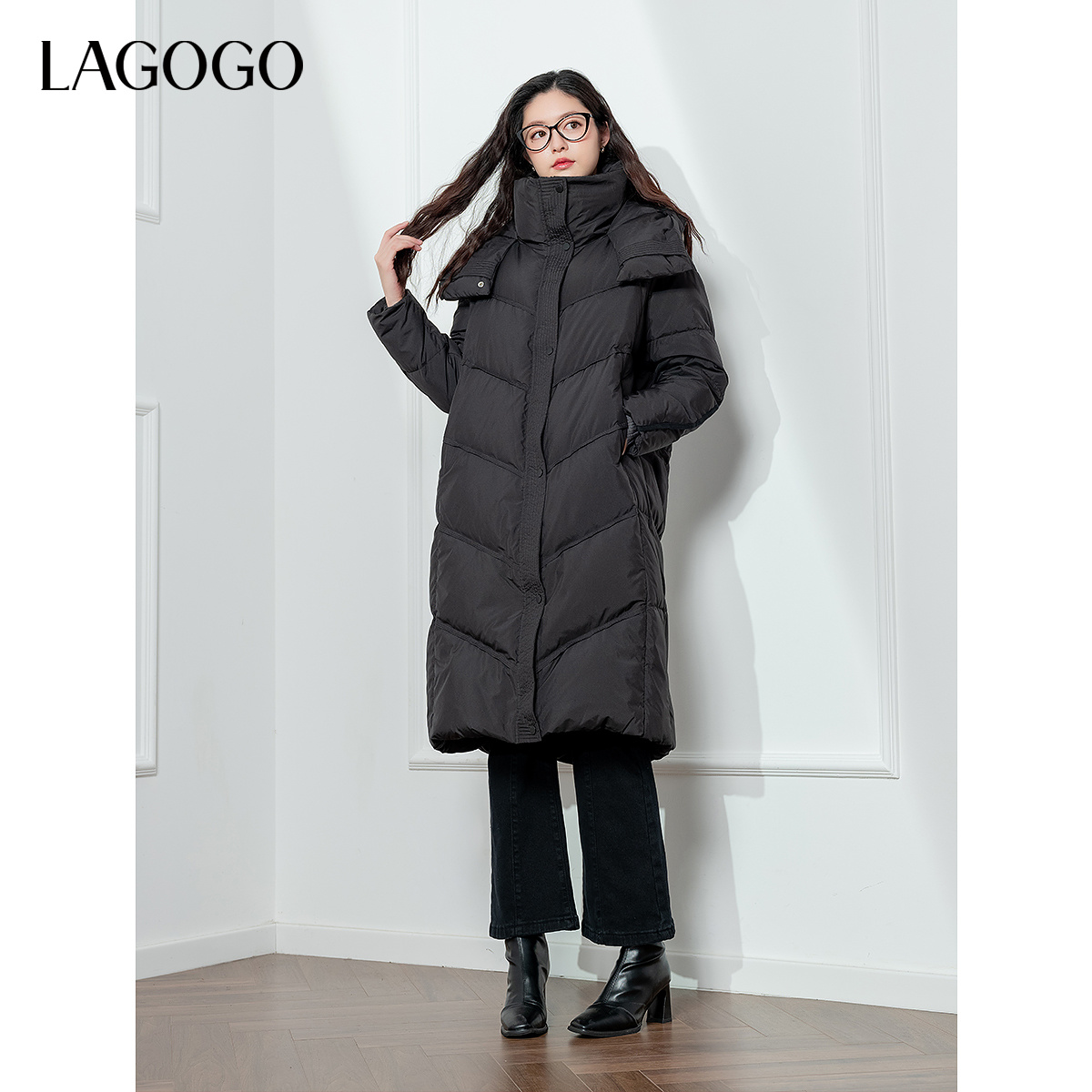 lagogo拉谷谷年新款连帽显瘦舒适宽松百搭羽绒女NCYY43XC55