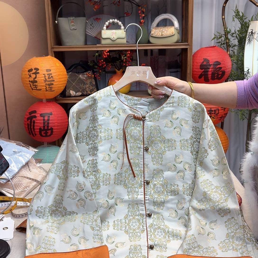 刺绣106胸围对襟上衣