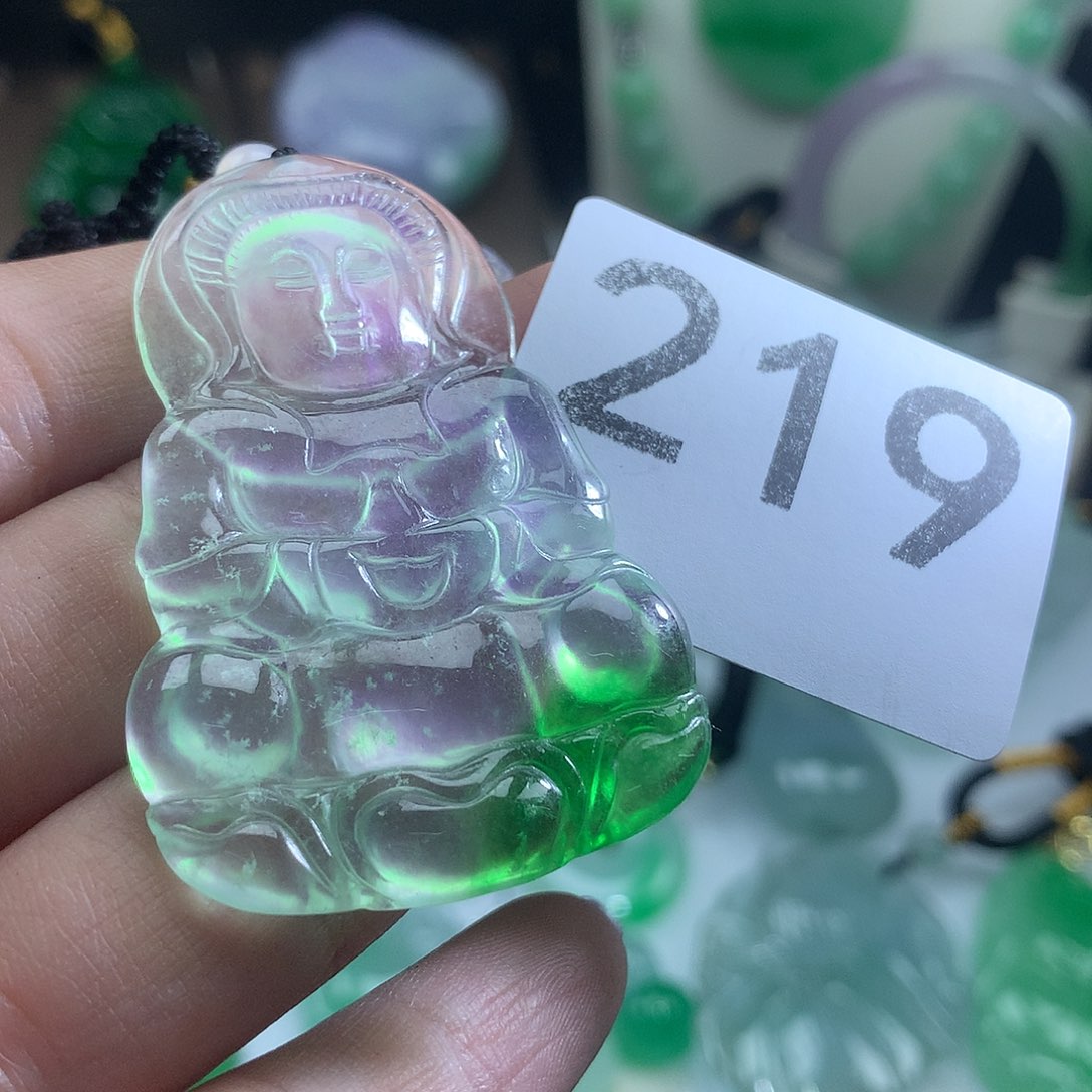 翡翠未镶嵌吊坠(赠链)