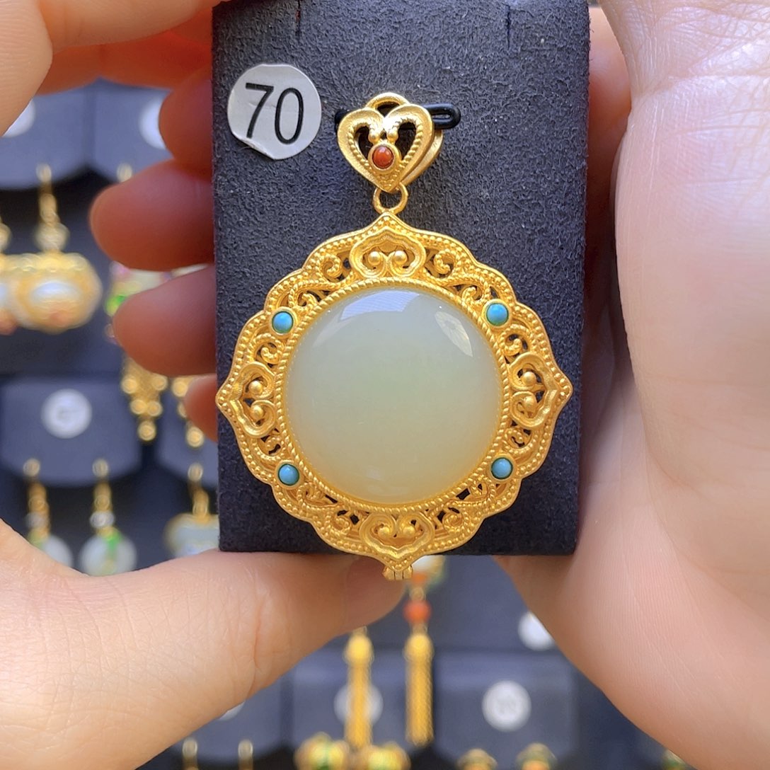 和田玉颈饰银S925镀金镶嵌