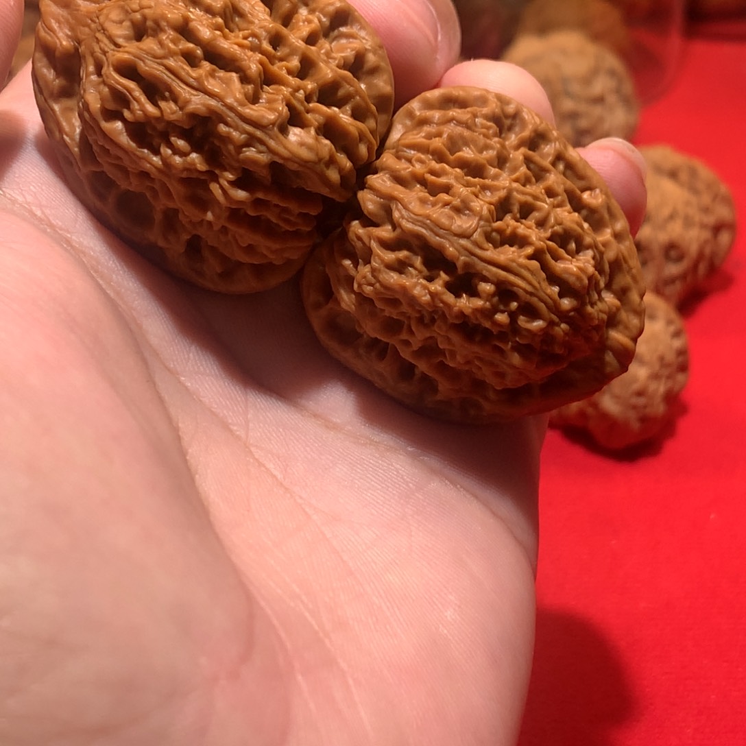 文玩核桃把件三角疆