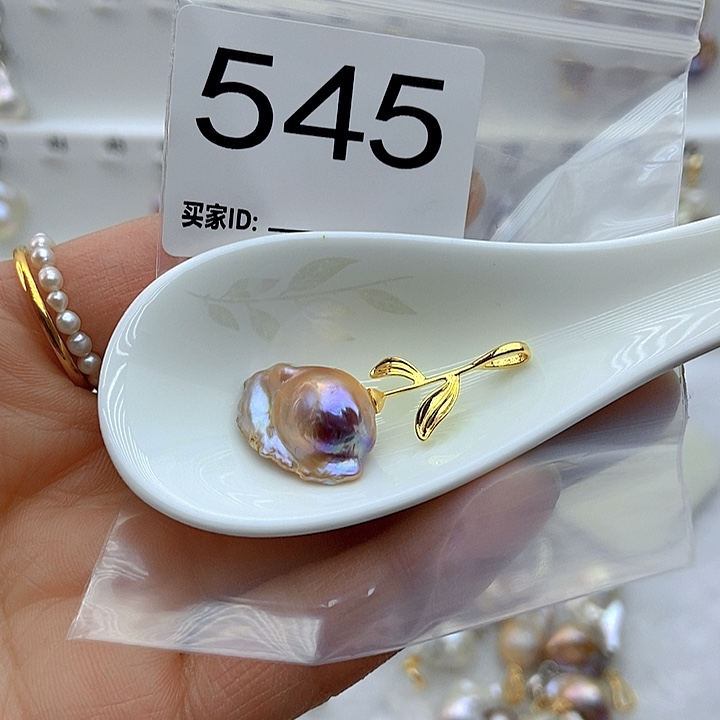 淡水珍珠颈饰未镶嵌