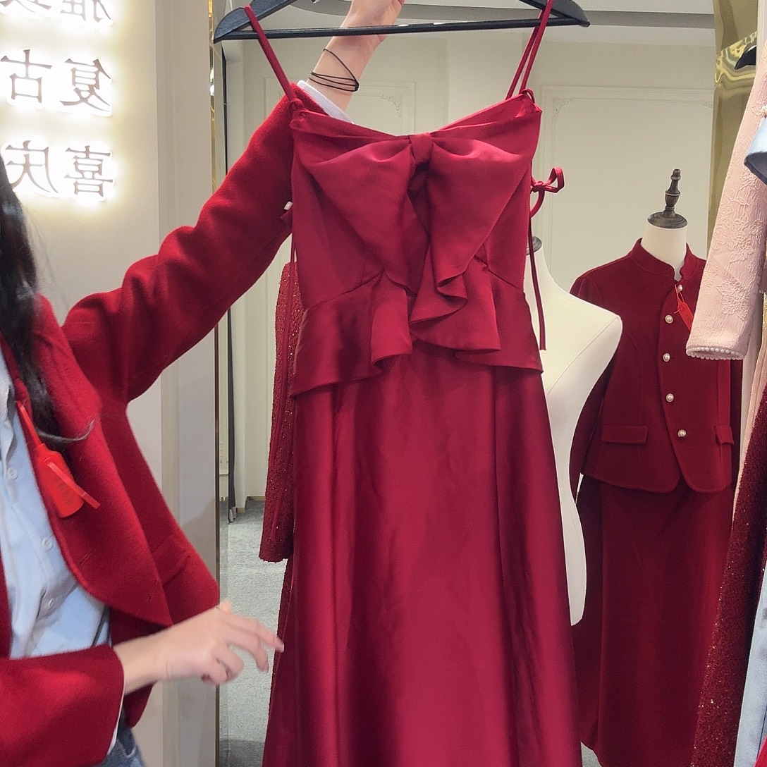 2件S特价不退不换连衣裙