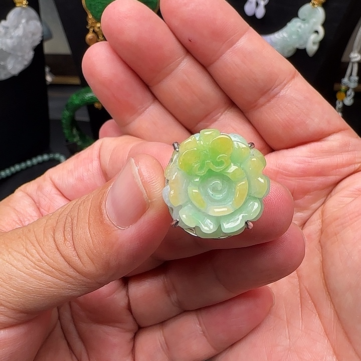 定制翡翠未镶嵌翡翠
