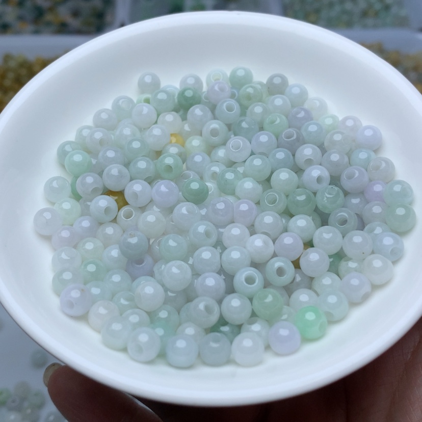 【闪购商品】翡翠手链未镶嵌卡6冰绿白大孔珠100颗