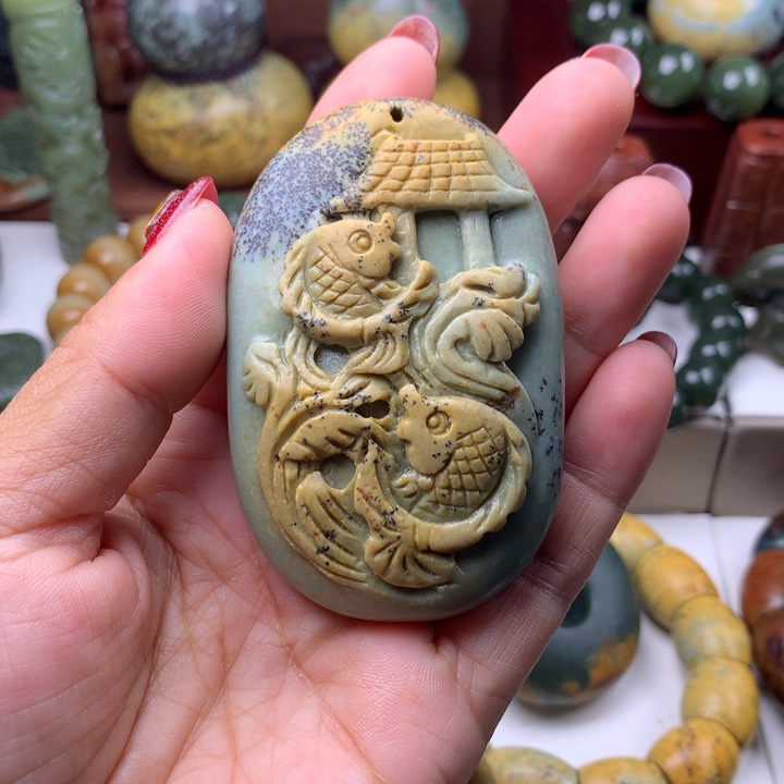 岫岩河磨玉（透闪石质玉）把件未镶嵌