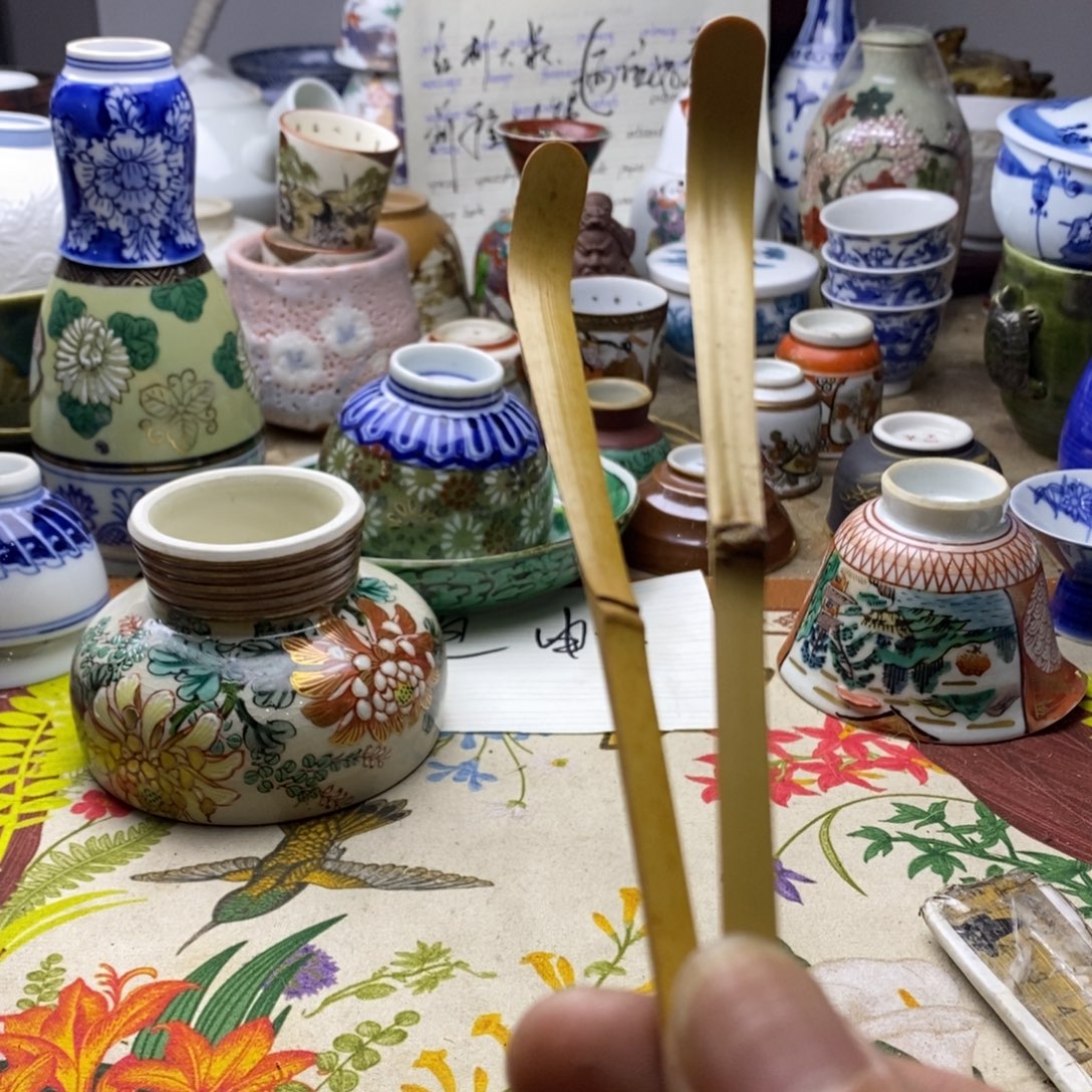 瓷片是的呀哈哈是这样哈哈不错