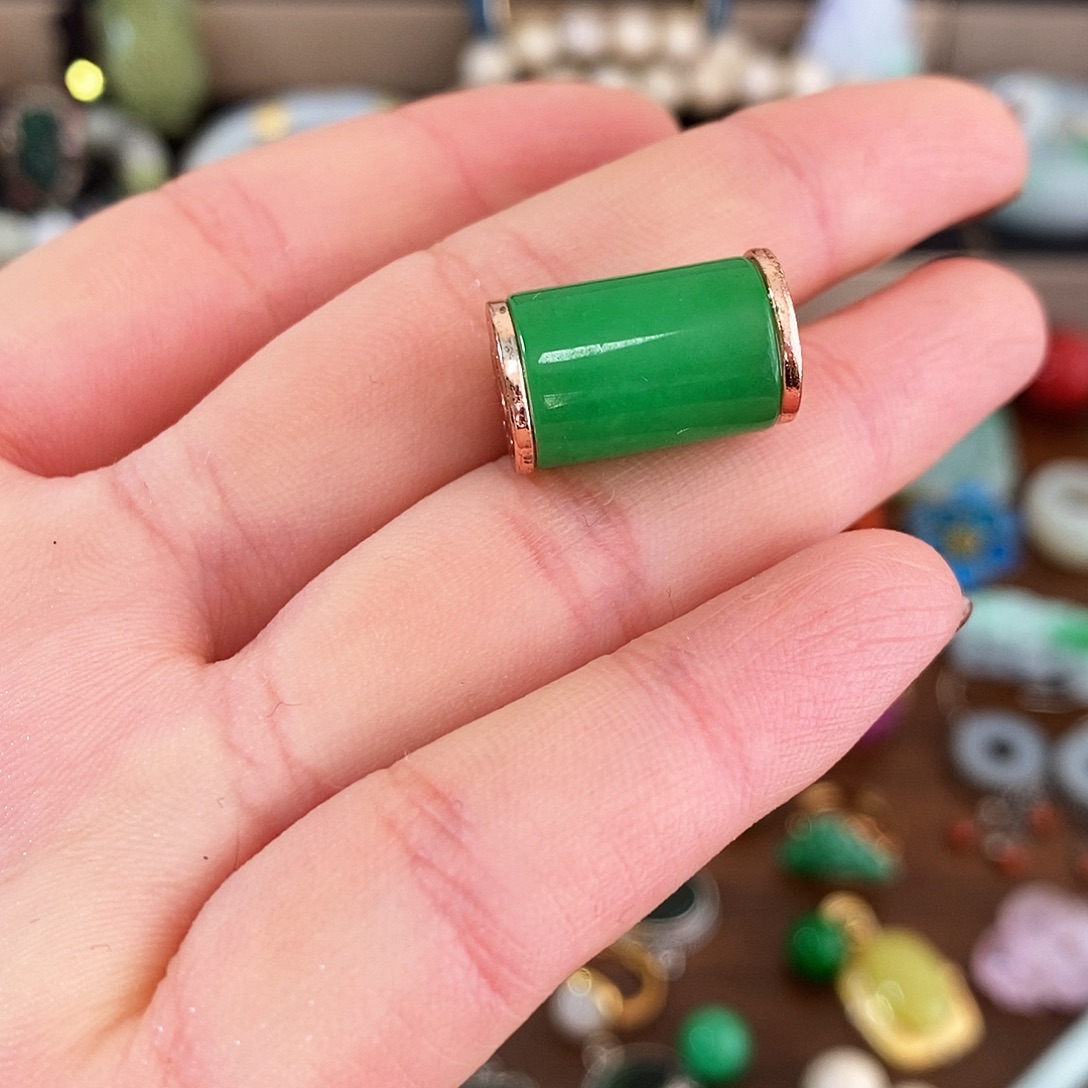 翡翠散珠漂亮漂亮漂亮漂亮漂亮