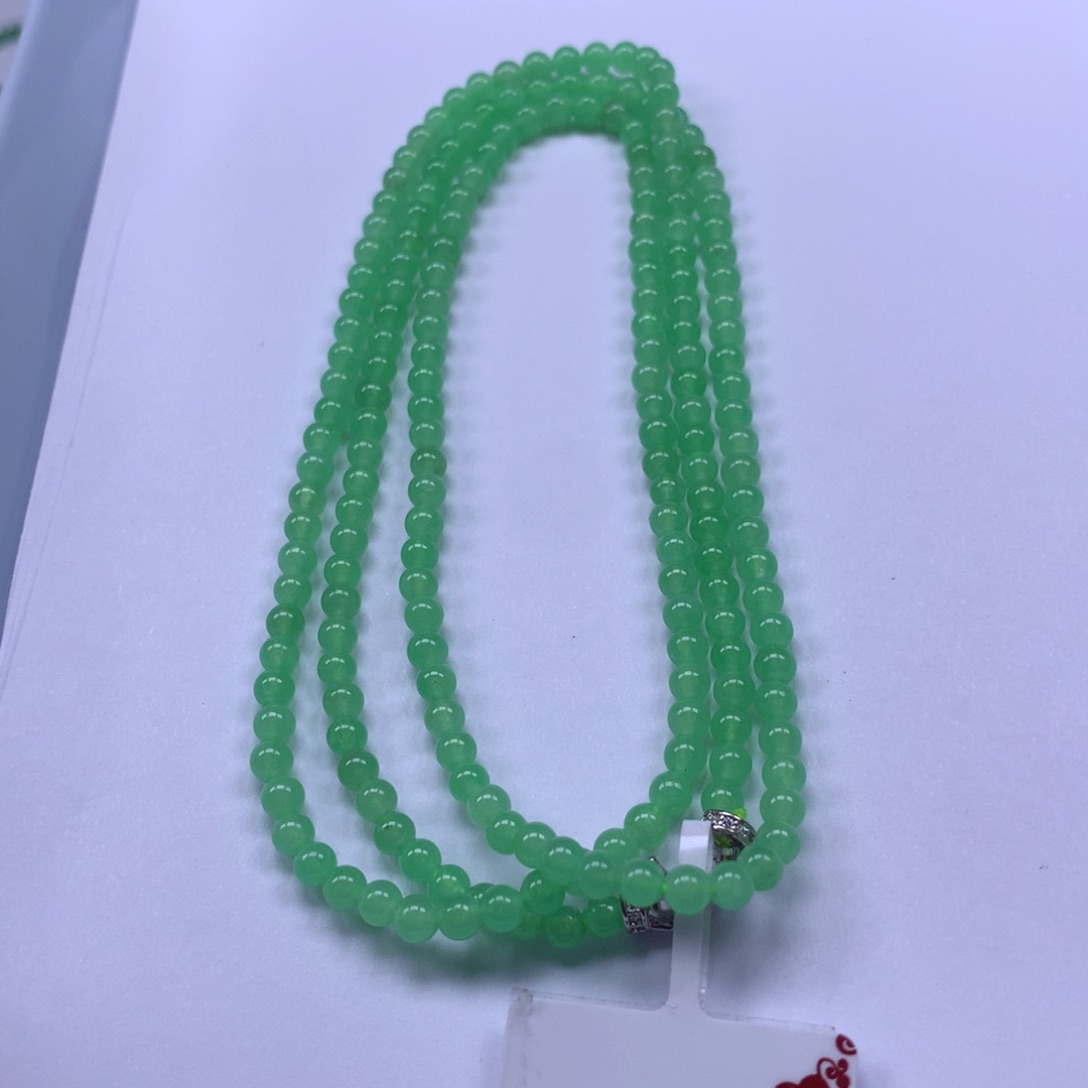 翡翠颈饰未镶嵌项链