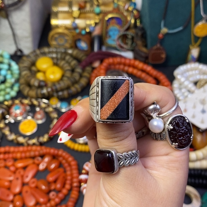 瑶***云泥塑擦擦的吊坠也