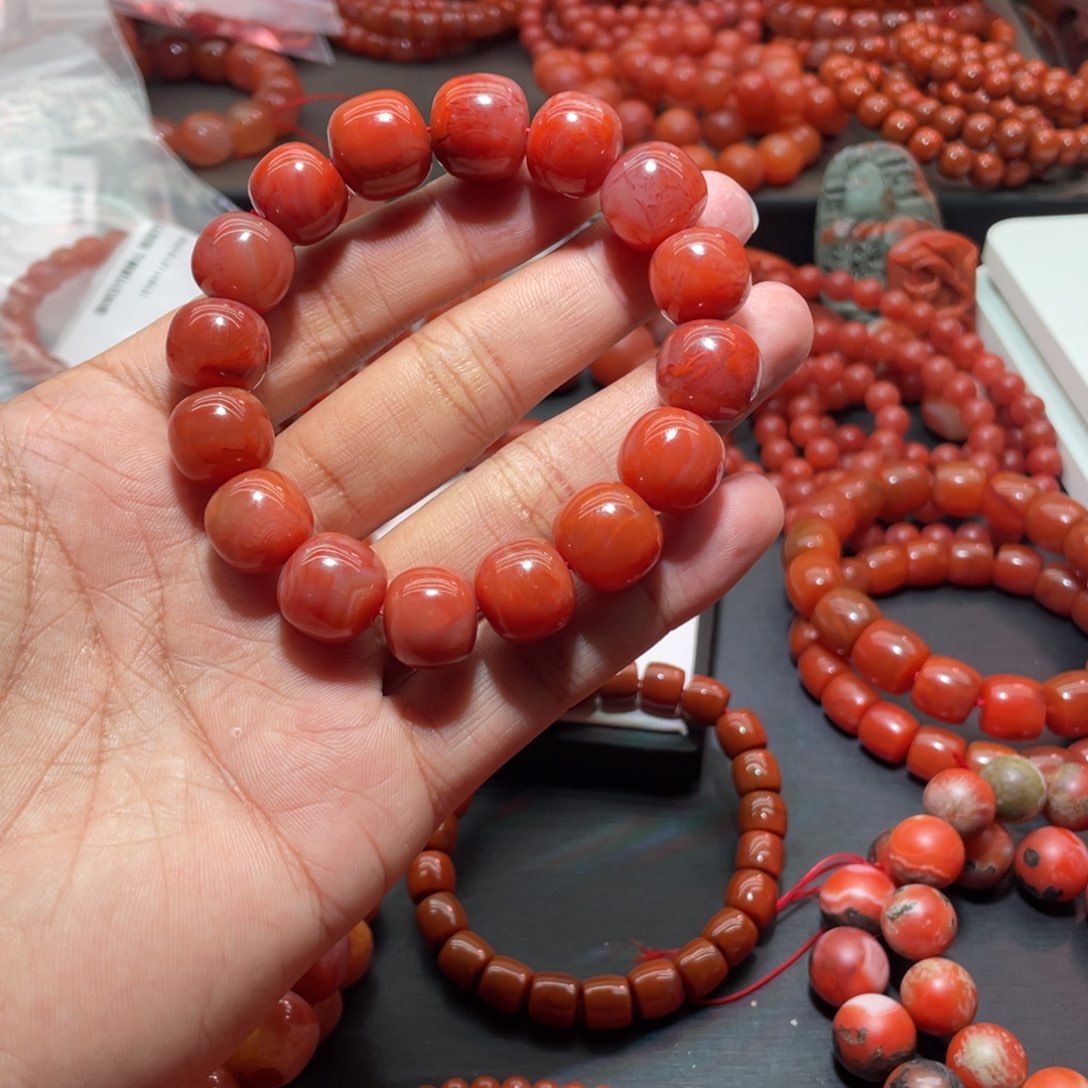 南红玛瑙手链未镶嵌