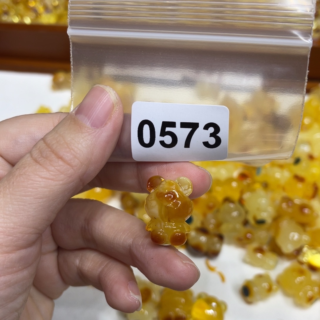 琥珀珠宝奇石未镶嵌