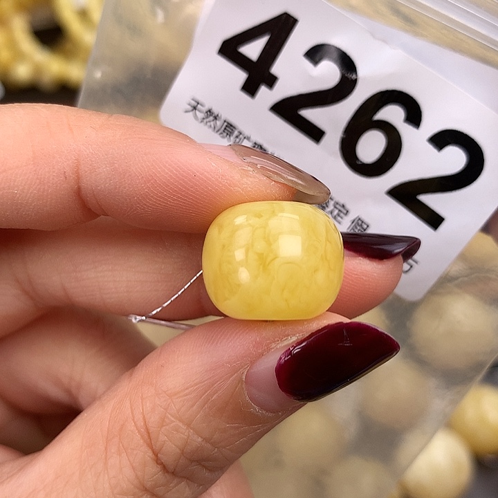 蜜蜡未镶嵌珠宝奇石16:6，高13.4