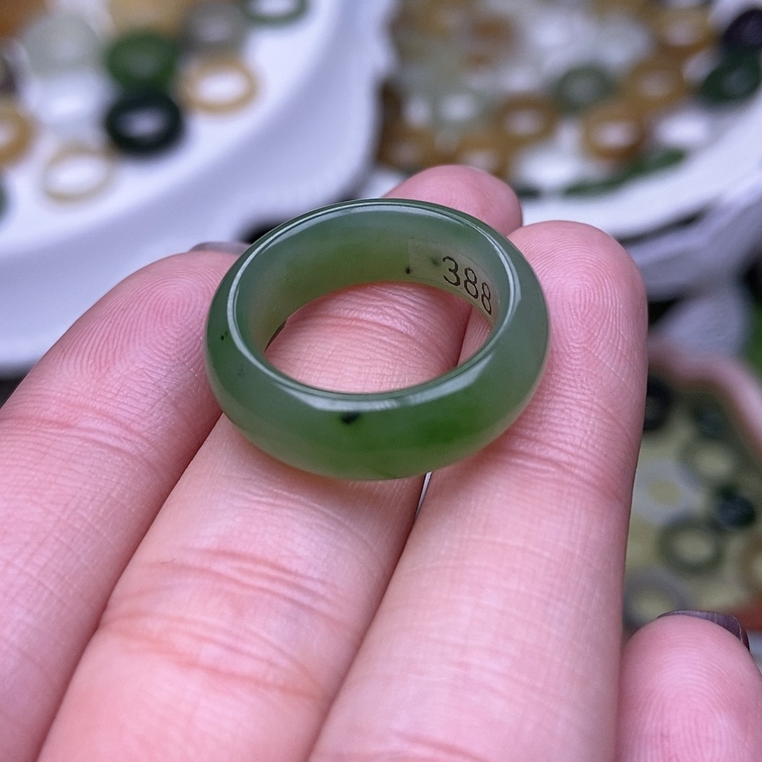 未镶嵌戒指和田玉17.6青苹果