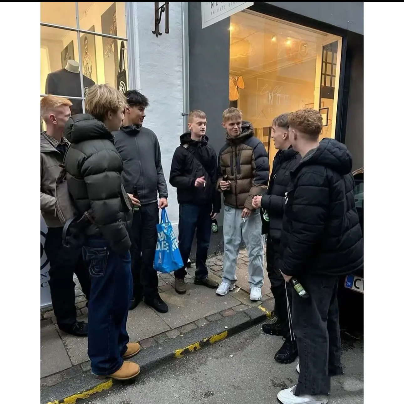 FitzRoy系列羽绒服户外保暖加厚防风防水羽绒服夹克连帽