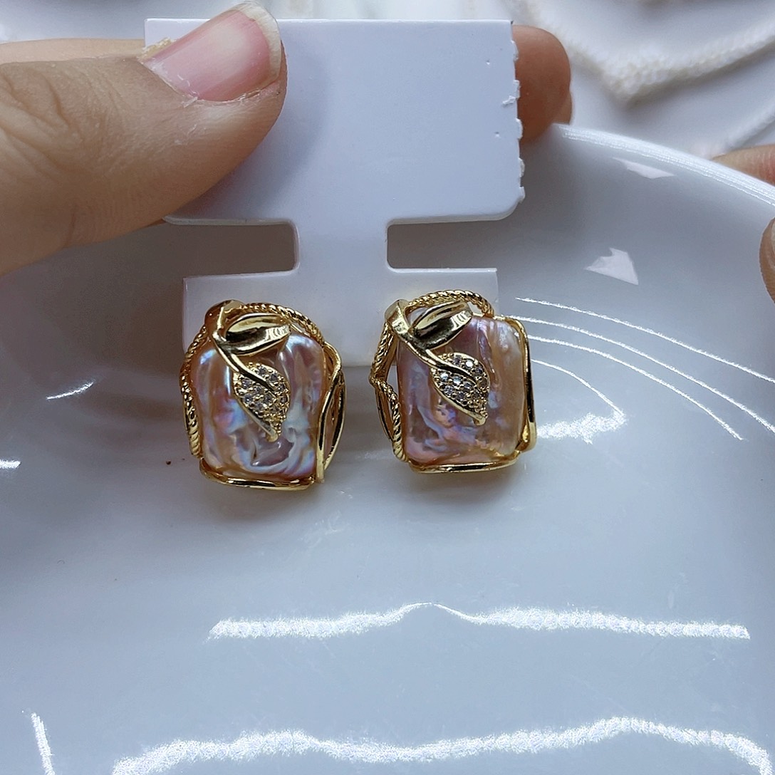 银S925镶嵌耳饰淡水珍珠
