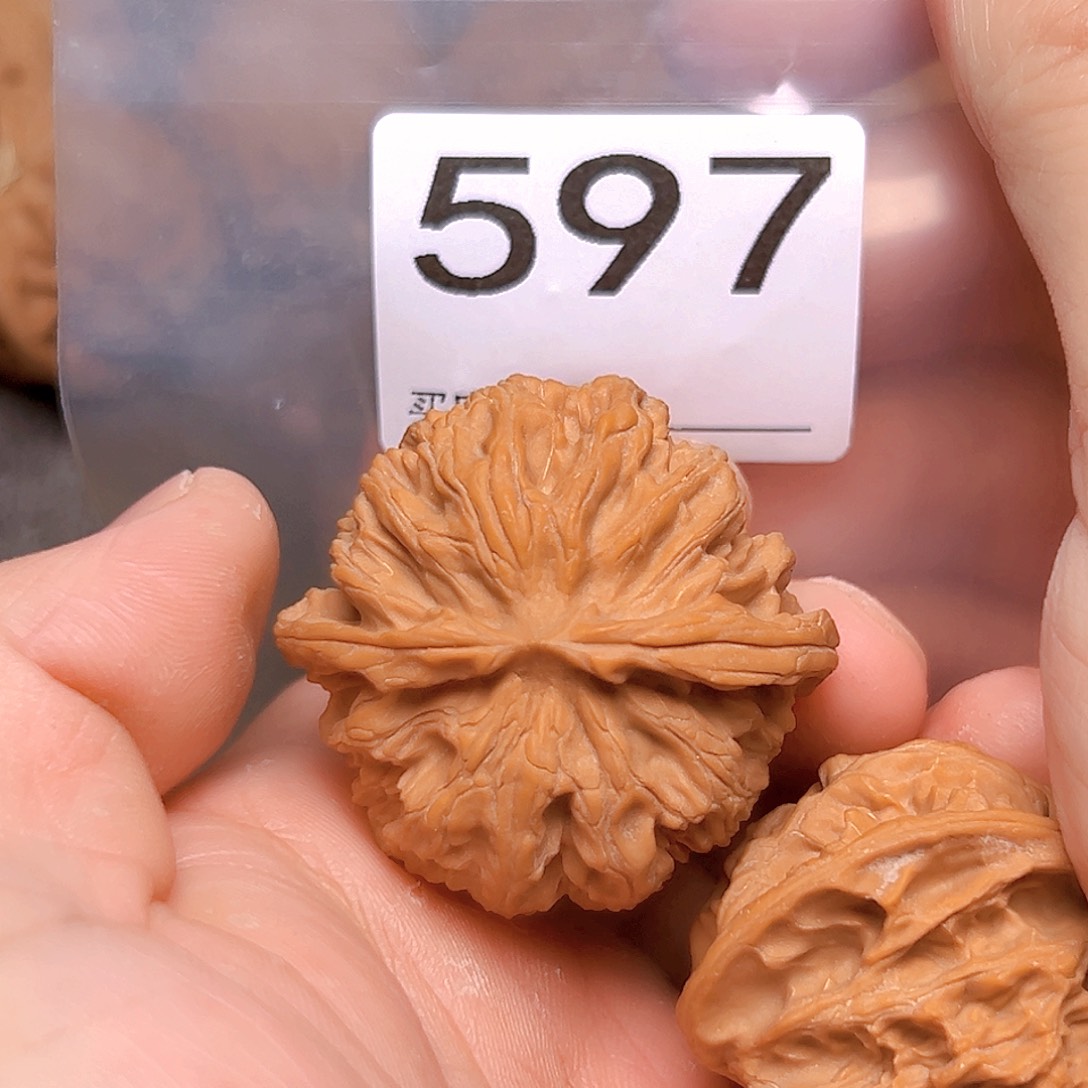 文玩核桃吊坠42苹果园