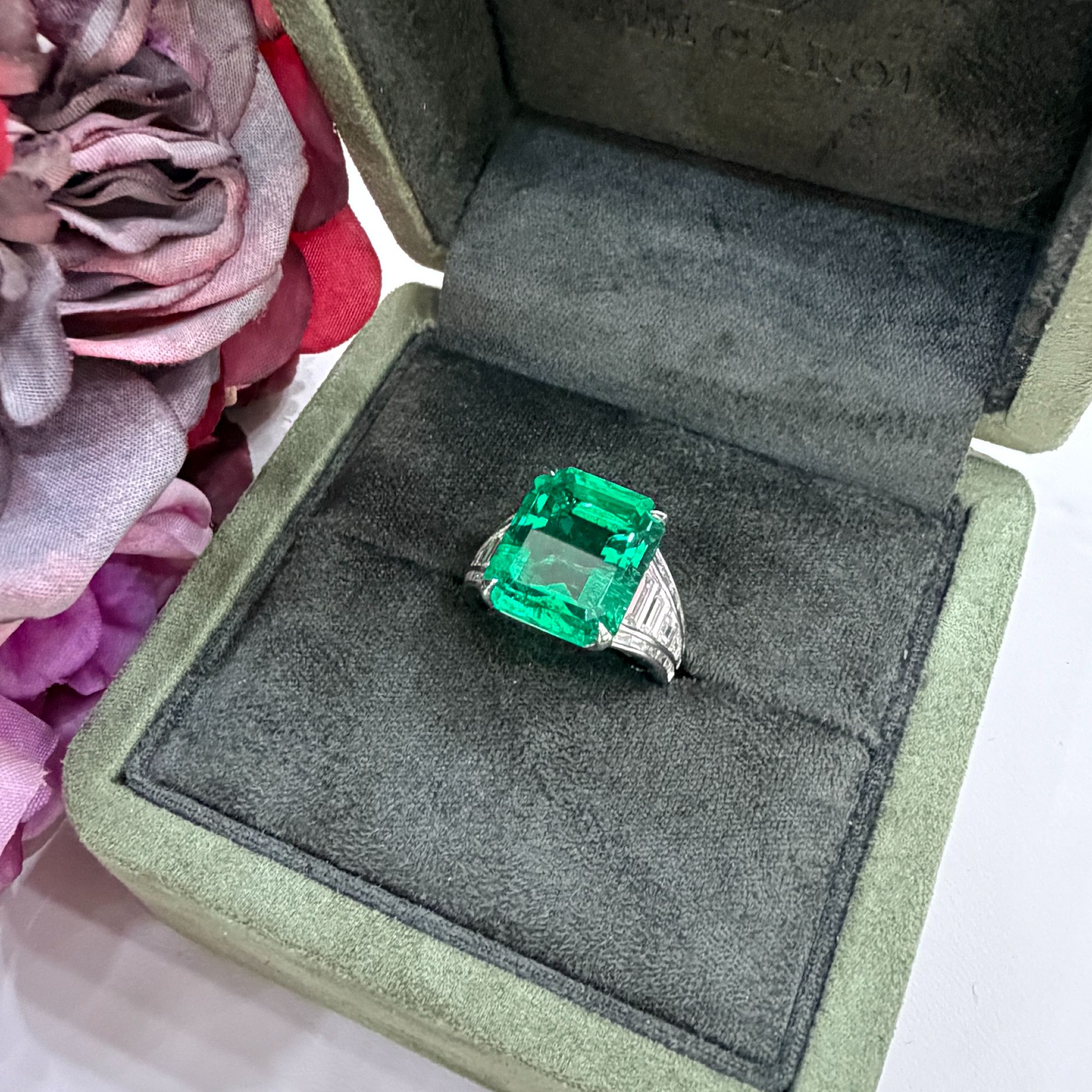 培育祖母绿铂金培育祖母绿戒指【8.078ct】
