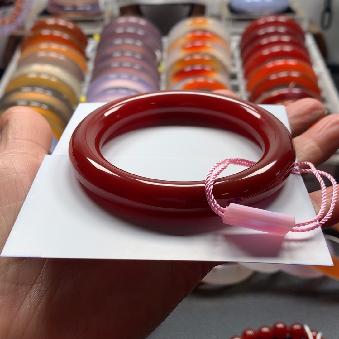 玛瑙/玉髓手镯未镶嵌