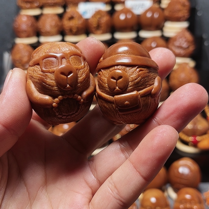 橄榄核把件卡皮巴拉通尺一对002