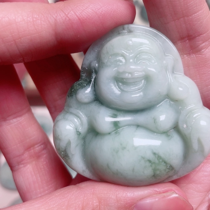 透闪石-蛇纹石玉颈饰未镶嵌