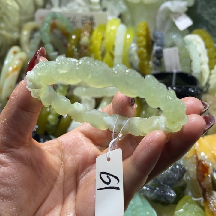 岫玉未镶嵌手镯57.58