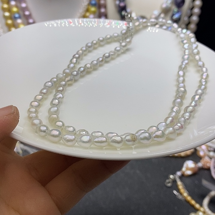 颈饰未镶嵌淡水珍珠