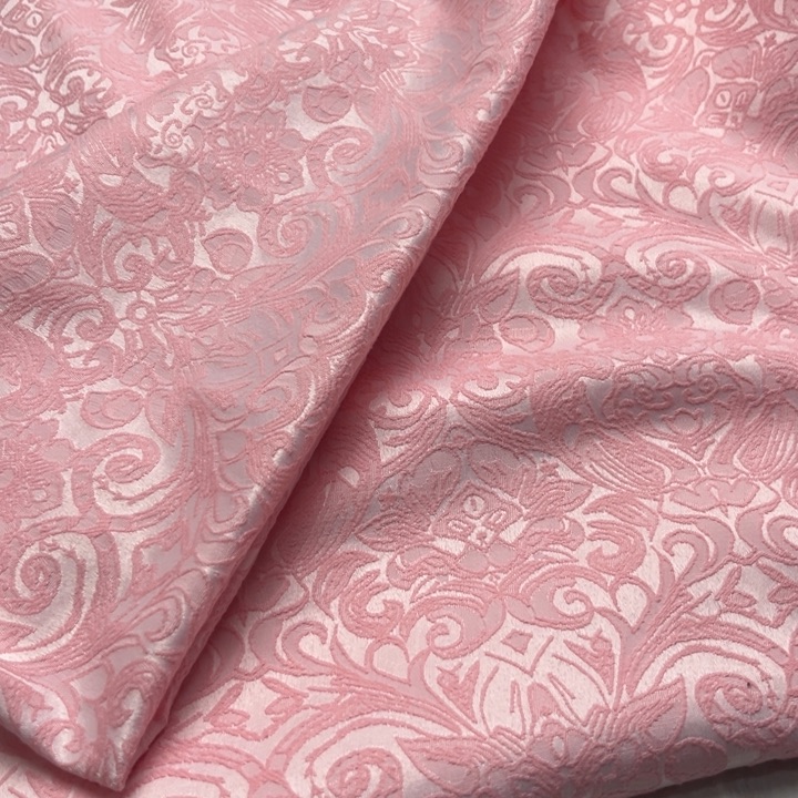 粉色提花1.5米。    