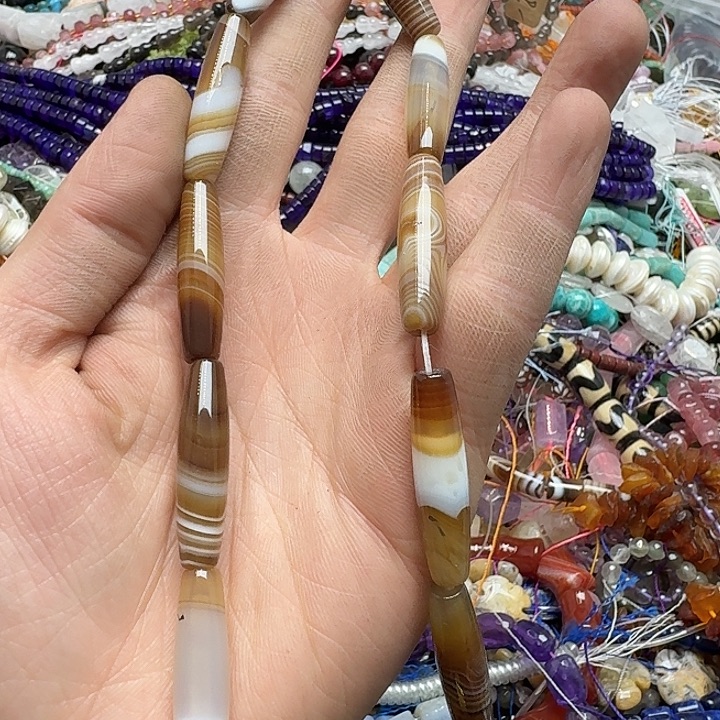 玛瑙/玉髓未镶嵌珠宝半成品一条8x34m蚕丝咖啡天朱