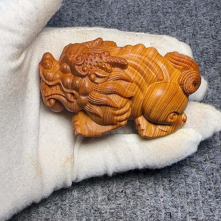 西***蛋柏木（崖柏）全陈化老料把件