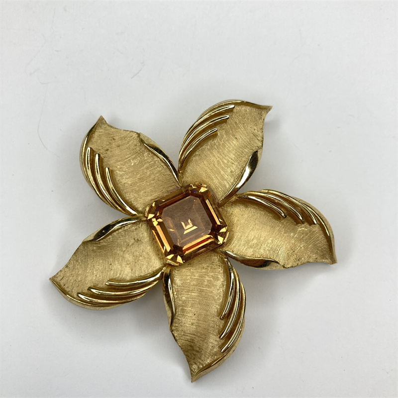 合金胸针 trifari黄色冰糖海星胸针1-1【2070116-044】