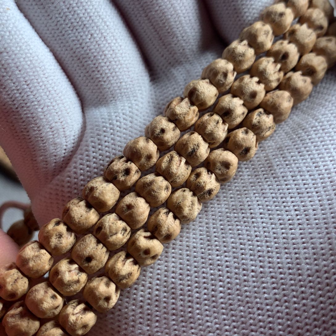 柏香籽/百香籽吊坠｛满鬼尸陀林｝