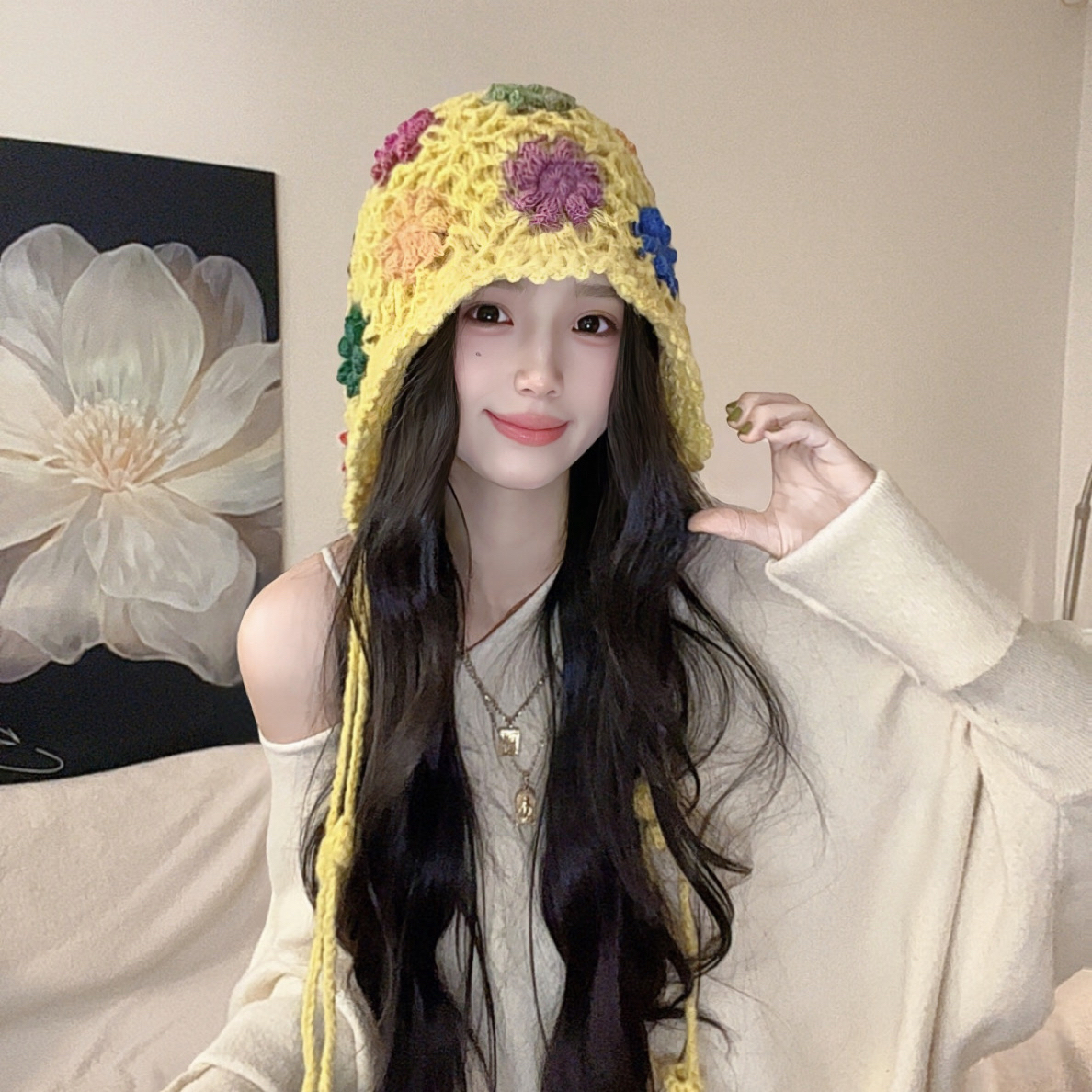 重工刺绣七彩花朵流苏彩色秋冬百搭民族风护耳手工包头帽双层帽