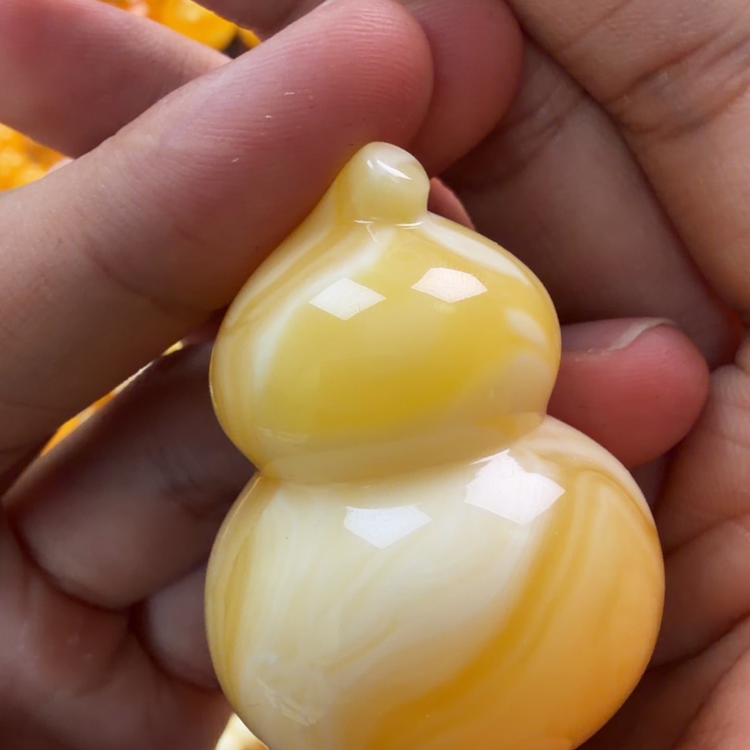 琥珀未镶嵌珠宝奇石22g