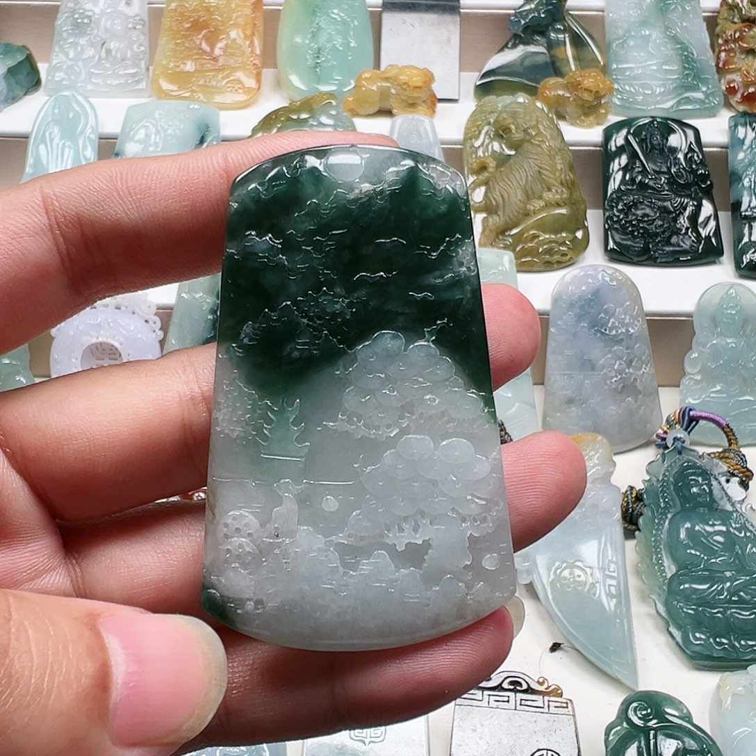 箴***言翡翠未镶嵌颈饰天然