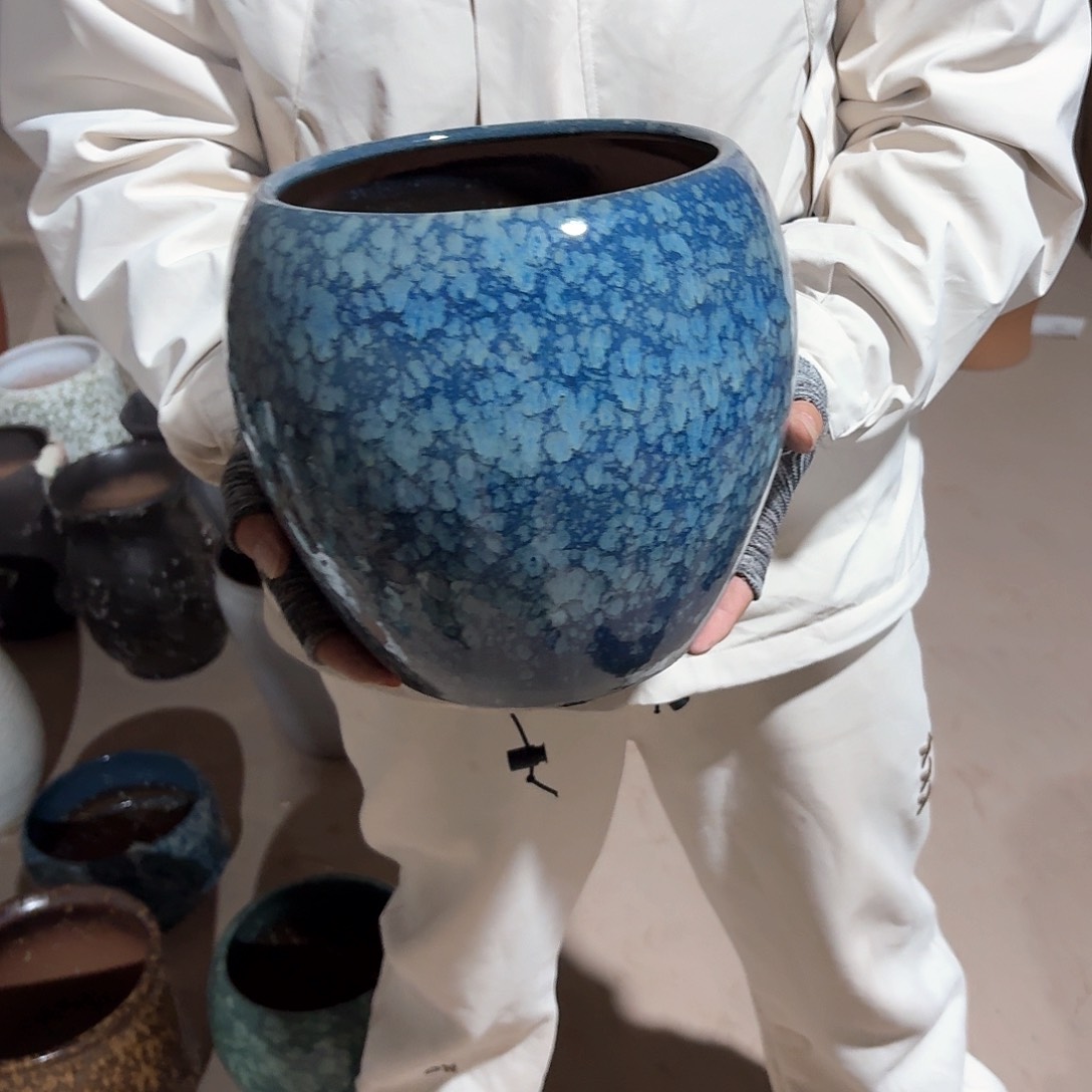 紫砂花盆口20高24一个