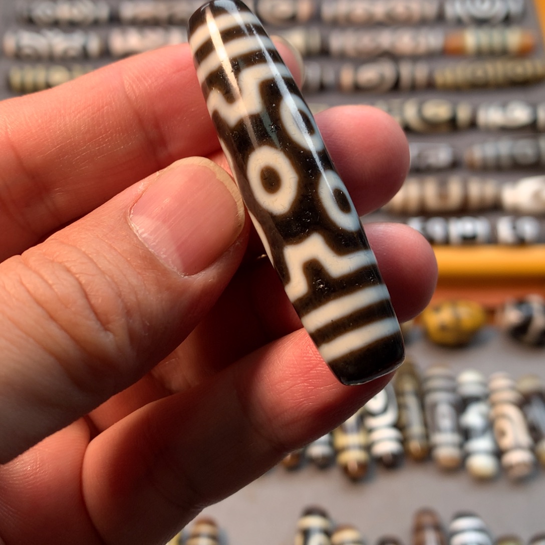 离***挽玛瑙/玉髓（覆膜）未镶嵌颈饰