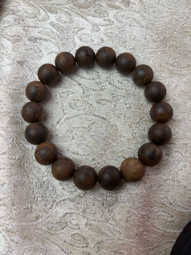 1.2沉水浮16克多样性发一沉香手串