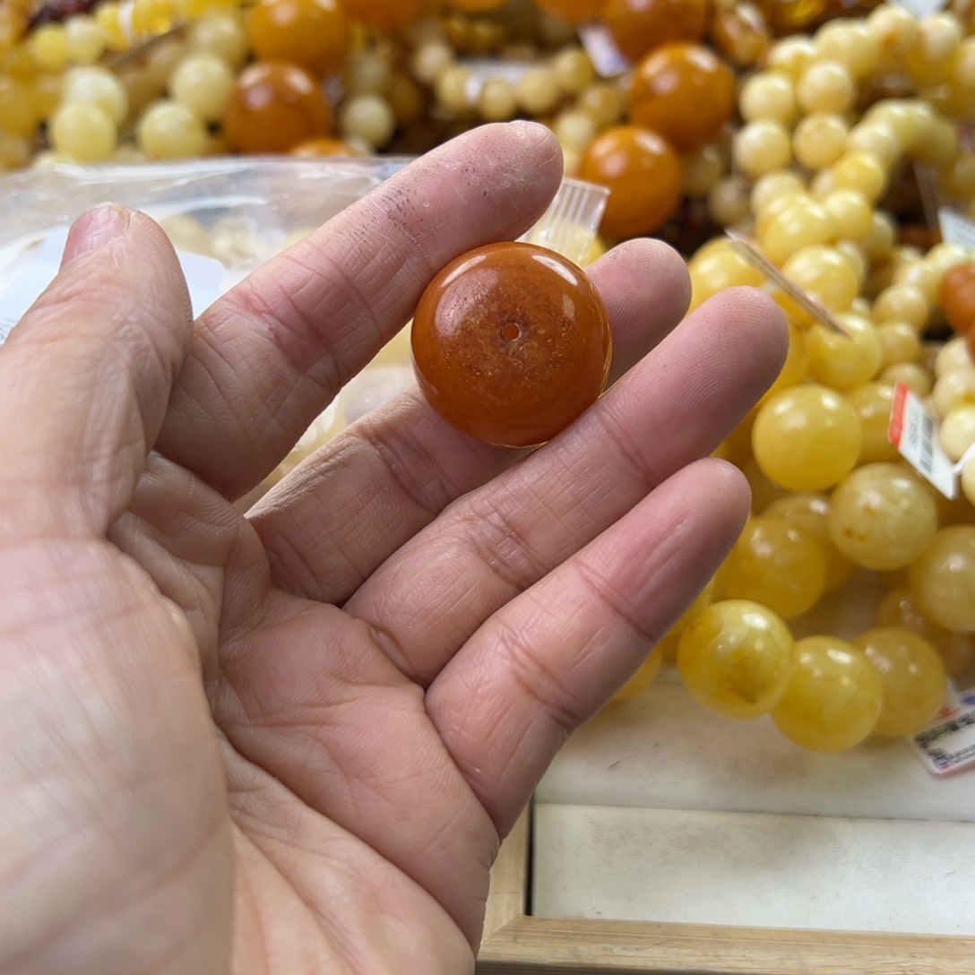 琥珀珠宝奇石未镶嵌