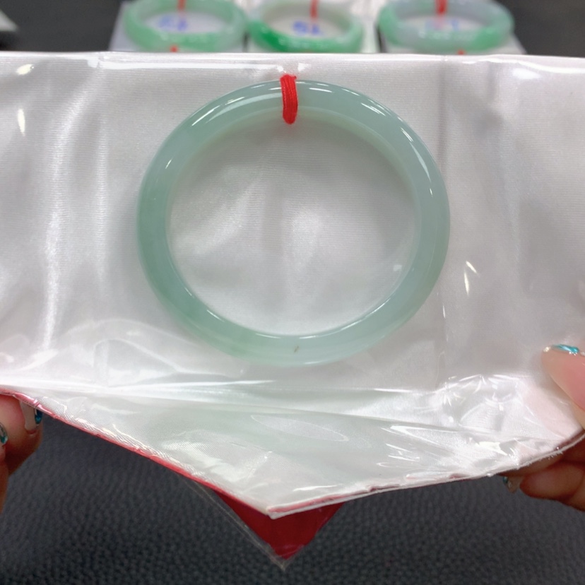 【闪购商品】翡翠手镯未镶嵌翡翠